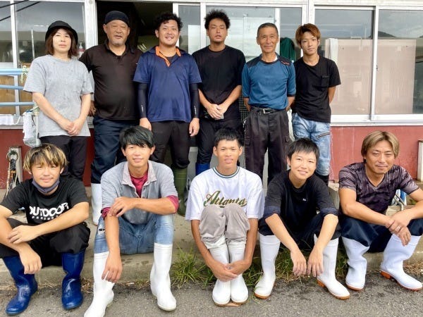 当社は漁師のイメージとは裏腹に、真面目で穏やかなメンバーが揃っています。優しく教えますので未経験の方もお気軽にどうぞ!