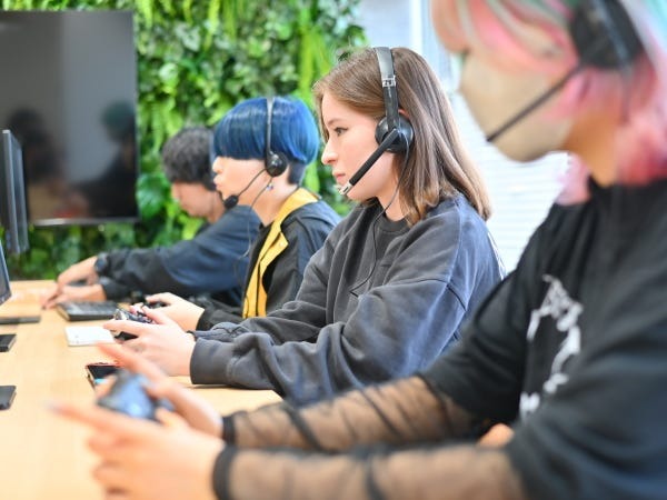 発売前のゲームのテスター（文字入力）