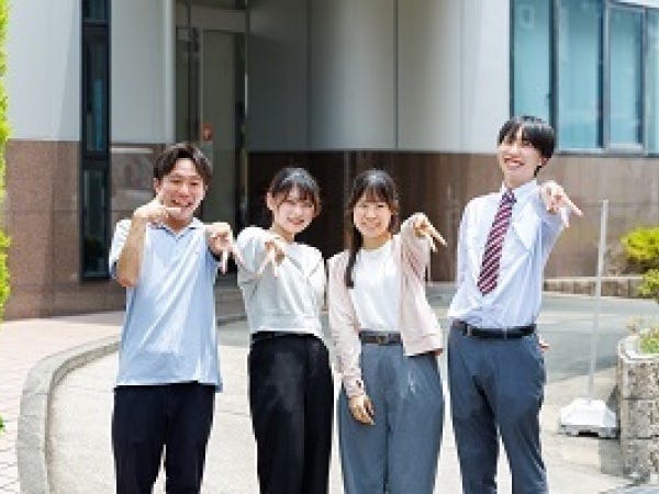 同年代が集まっているため、年次に関係なく仲が良い点が魅力。仕事終わりに飲みにいったり、休日には野球をしたりと、社員同士の交流は盛んです！