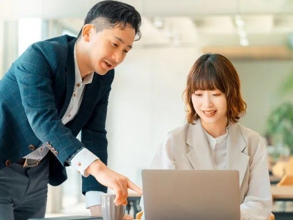 スマホアプリやWebシステムはもちろん、家電やロボットなどの開発に参加するチャンスも。自分が携わった製品を街中で見かけた時は嬉しくなります。