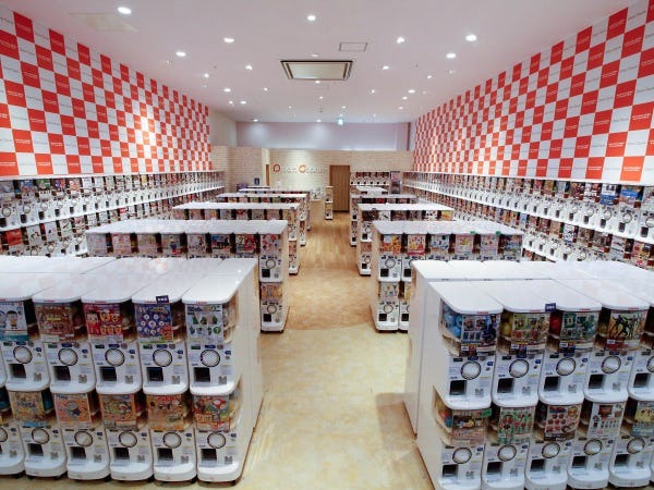 販売スタッフ・カプセルトイ専門店の販売スタッフ