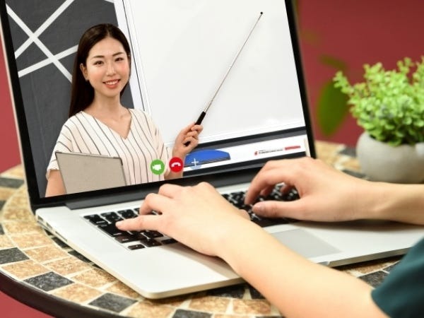 入社した新人さんがすぐに成長でるように研修内容を動画化。TOPコーディネーターが撮影協力してくれ、300本を超える研修動画があります。