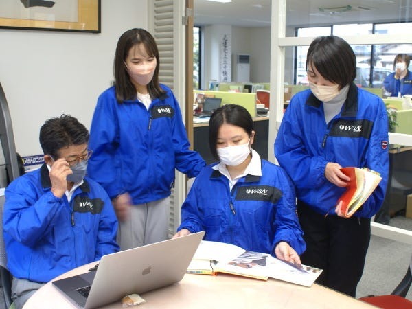 あなたと一緒に働くメンバーです。困ったことがあれば相談してくださいね！