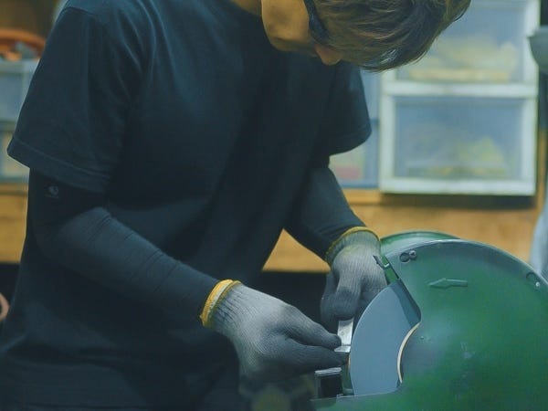 汎用旋盤-フライス職人・金属加工の作業員