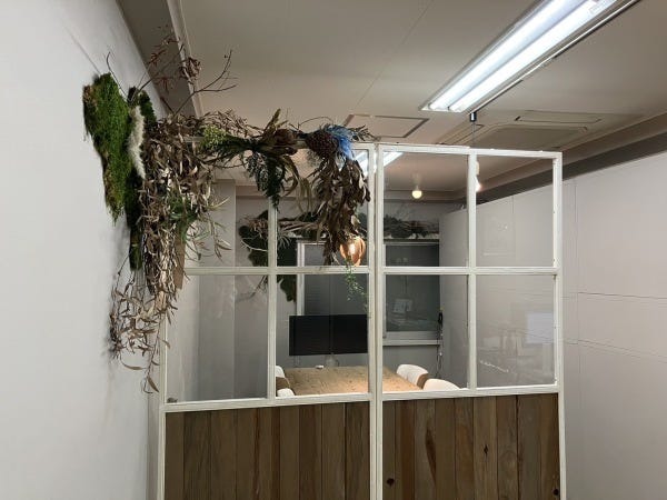 数年前に移転。コワーキングスペースのようなおしゃれなオフィス