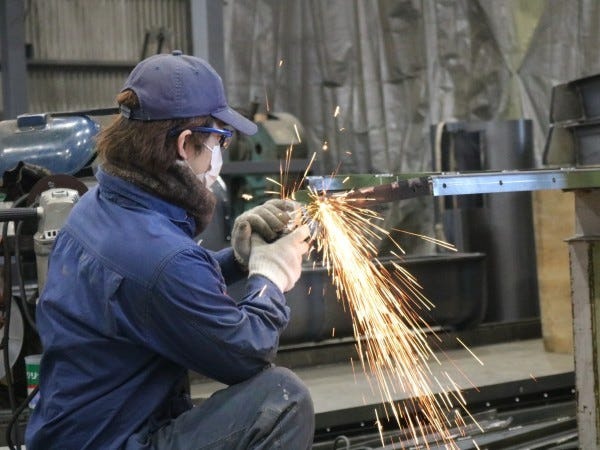 自身の仕事が様々な商品の生産を支えている実感を得られます。社会貢献性の高い仕事に挑戦してみませんか？