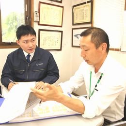 入社後の研修は、先輩がマンツーマンで丁寧に教えます◎