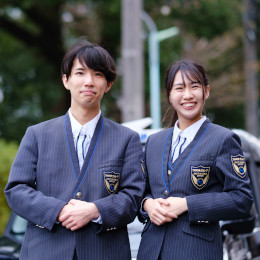 次世代型タクシー車両「ジャパンタクシー」は車イスでも乗り降りがスムーズで、運転しやすいのが特徴です。