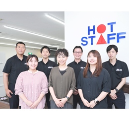 残業が少ないのも、ホットスタッフ瀬戸の特徴。営業と事務が互いにサポートし合う体制が整っています。