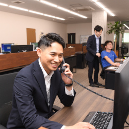 裁量権もあり、頑張った分給与に反映されるので、営業としての醍醐味が味わえる環境です！