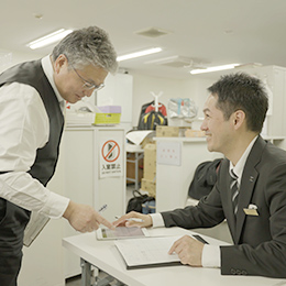 乗務員の年齢層は20～50代までとかなり幅広く、些細なことでも気軽に相談できる雰囲気があります。