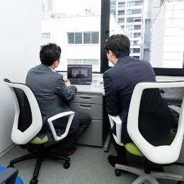 オンライン商談ブースがあり、柔軟な働き方が可能です。
