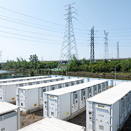 新たな蓄電池事業で、再エネ社会の基盤づくりを進めています。