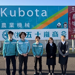 男女問わず活躍中。地域の方々とともに、宮城県の「農業」「食」「日々の暮らし」を支えています。