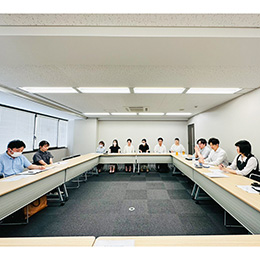 目標もチームではなく個人で設定しているので、個人でコツコツ頑張れば評価につながります！
