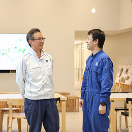 未経験者が多数活躍中！気軽に先輩社員に相談できる環境ですので、安心して働けます。
