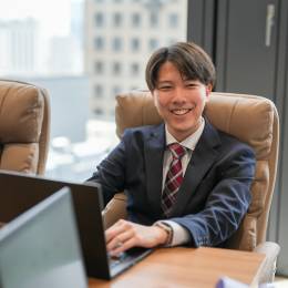 未経験スタートの先輩が多数活躍中！あなたも必ず一人前のプロになれるよう、全力でサポートします！