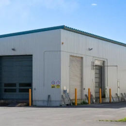 工場内は衛生管理が徹底されているので、清潔かつ快適な温度のなかで働くことができます◎