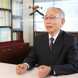 常務／売上の観点から言うとあんまりよくないんだけど、まぁ基本的には自由にやってもらったらいいです笑