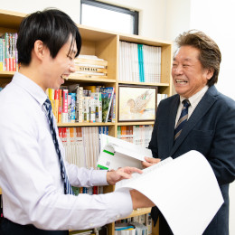 経験を活かし、FCオーナーとして、あなたらしい働き方へ踏み出してみませんか？(藤井オーナー・写真右）