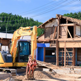 空き家が社会問題になるほど増加している昨今。それに伴い、解体工事の需要は年々増しています。
