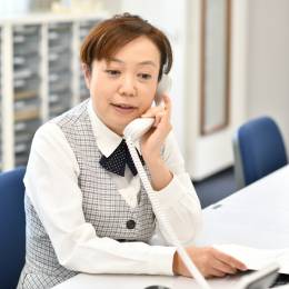 先輩社員が1から教えます！
明るく元気な社員ばかりなのですぐに馴染んでいただけます。