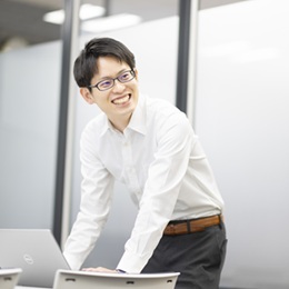 定期的な面談を通して、結果だけでなく、目標に対するプロセスや姿勢も評価してくれる環境があります。