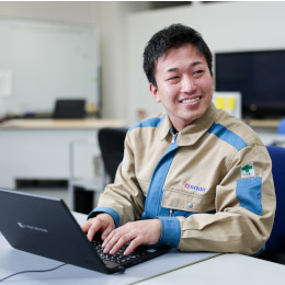 社員同士フラットな関係性で、何でも気軽に話せる雰囲気があります！
