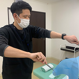 クリニックの顔として、笑顔で患者様をお出迎えします。