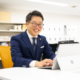 お互いに教え合い、高め合う風土が、ファイナンシャルプランナーとしての成長を後押しします。