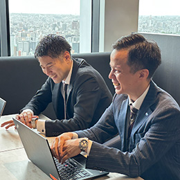 ただ指示をこなすのではなく、“どうすればチームが成果を出せるか”を自ら考えて動ける人にピッタリです。