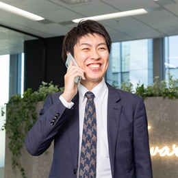 経験に合わせた研修を用意しており、未経験者・経験者ともに安心して成長できる環境を整えています。