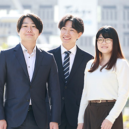 中途入社のハンデはありません。女性管理職も多数在籍しています。
