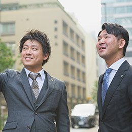 【一人ひとり大切に育てる環境】実際に成果を上げてきた先輩・上司が自信が持てるまでサポートします。