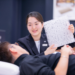 時間をかけてニーズをお聞きした上でご案内できるため、ワンランク上の接客スキルが身に付きます。