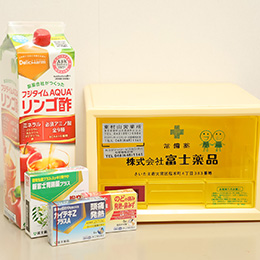 豊富な種類の医薬品から健康食品まで、人々の健康を守る重要な役割を担っています。