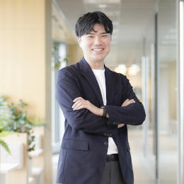 自分で考え、提案し、お客様と伴走する。営業の醍醐味を味わいながら成長していける会社です。
