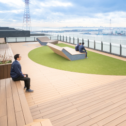 南船橋のオフィスには景色の良いリフレッシュスペースがあります。