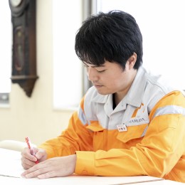 資格取得支援の他に、通信教育の費用を半額負担してくれるなど、スキルアップ環境が充実しています。