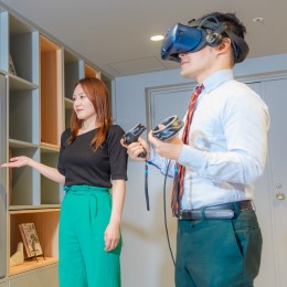 各展示場には、VRコーナーもご用意。リアルな室内体験で、お客様の夢も膨らみます。
