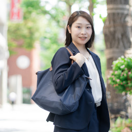 自社の女性社員にも働きやすい環境を整備。社員の声に応え、今後も待遇や福利厚生を導入していきます。