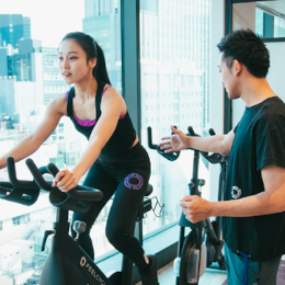 入社後は専任トレーナーがじっくり指導。「運動経験がなかった」という方も活躍しています。
