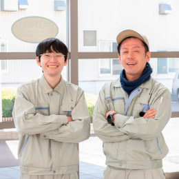 残業はほぼない上に、年間平均13日の有休を取得しており、プライベートを大切にできます。