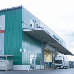 大手メーカーの商品を手掛け、市場からも信頼を置かれています。