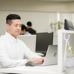中途入社のメンバーも多く活躍中。プロジェクト内容や待遇の良さなど、エンジニア経験者に選ばれています！