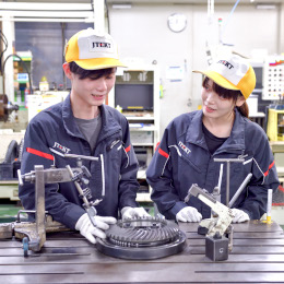 実践しながら、着実に技術を身につけることができます。Only Oneの技術で世界に誇れる技術者に！