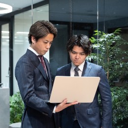 先輩社員のほとんどは20代！近しい世代の仲間と、共に成長できます！