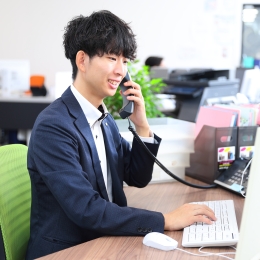 上場企業グループの安定基盤の中で、幅広いスキルを身につけ、管理事務として成長していきませんか？