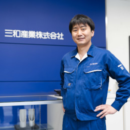 年間休日130日、土日祝休み、転勤なし、月残業20H…など、腰を据えて長く働ける環境です◎