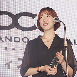 売上成績だけでなく、業務に対する誠実さや真面目さといった部分もきちんと評価する機会を設けています。